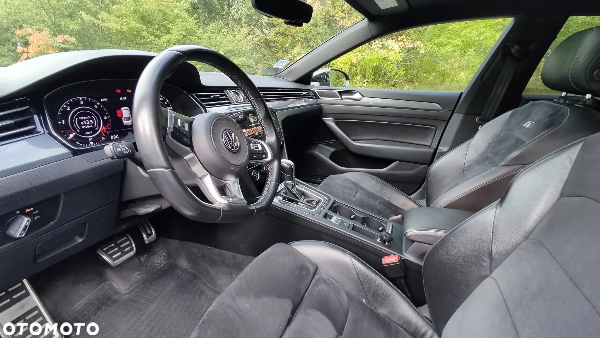 Volkswagen Arteon 2.0 TDI Bi-Turbo SCR 4Mot R-Line DSG - 9