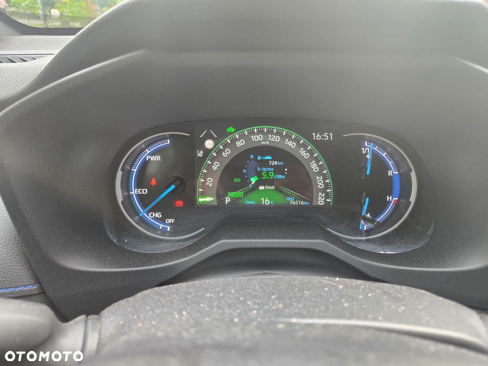 Toyota RAV4 - 1