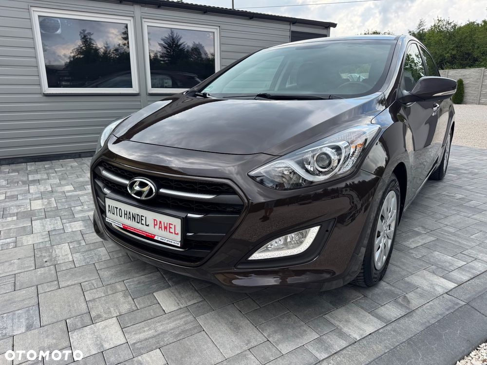 Hyundai i30 blue 1.4 Style - 13