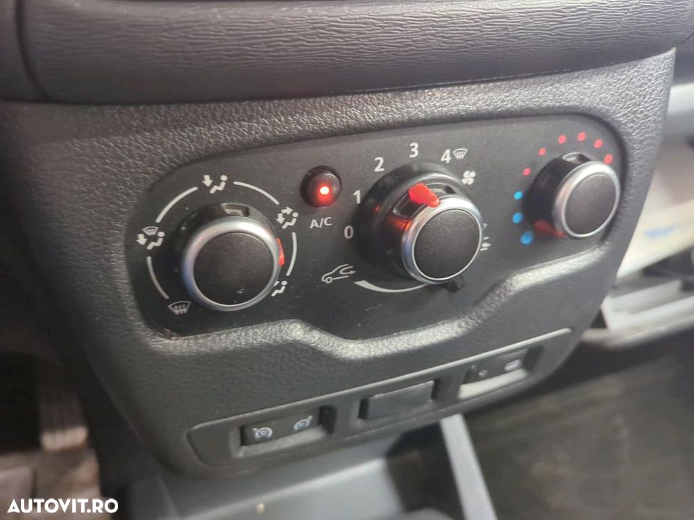 Dacia Lodgy 1.5 Blue dCi Laureate - 8