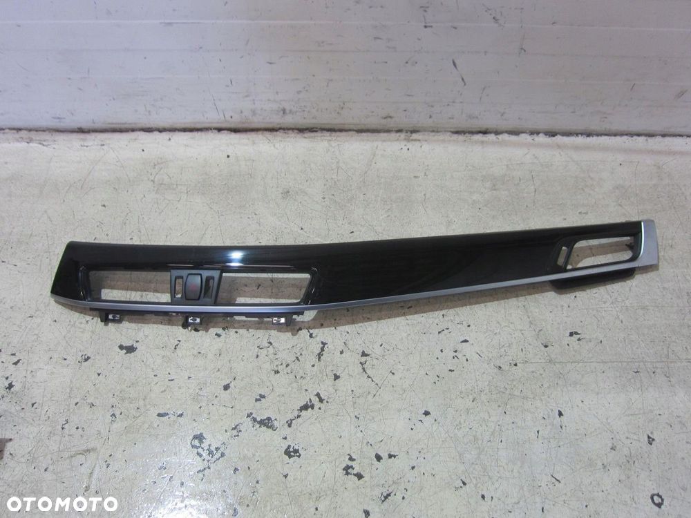 BMW X1 F48 LISTWY DEKORY DESKI KOMPLET 9292547 EUROPA/USA 51169292547 - 2