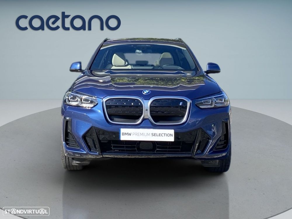 BMW iX3 M Sport Impressive - 27