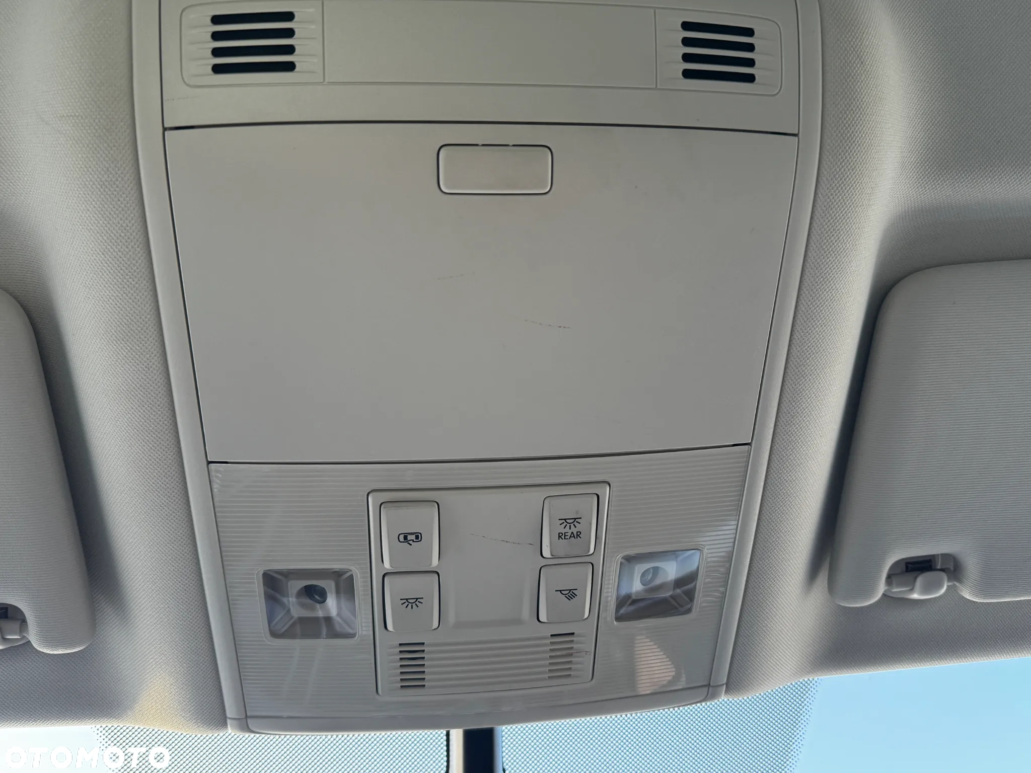 Volkswagen Passat 2.0 TDI BMT Highline - 30