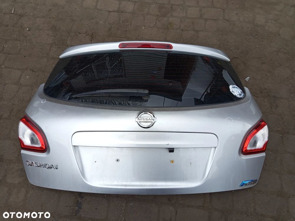 KLAPA NISSAN QASHQAI 07-13 BLENDA STOP SILNICZEK ZAMEK KYO OSPRZĘT KLAPY - 1