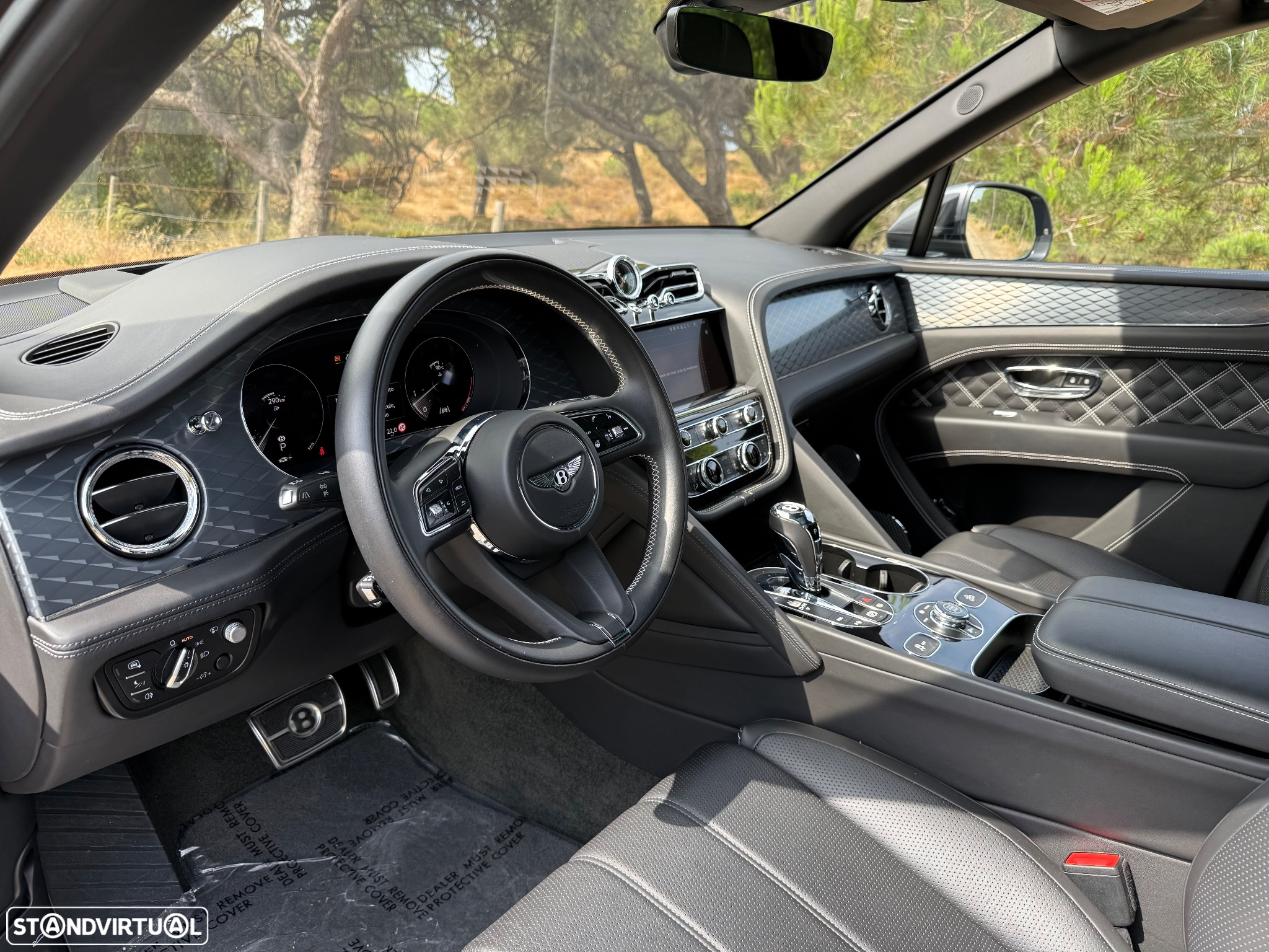Bentley Bentayga EWB V8 - 11