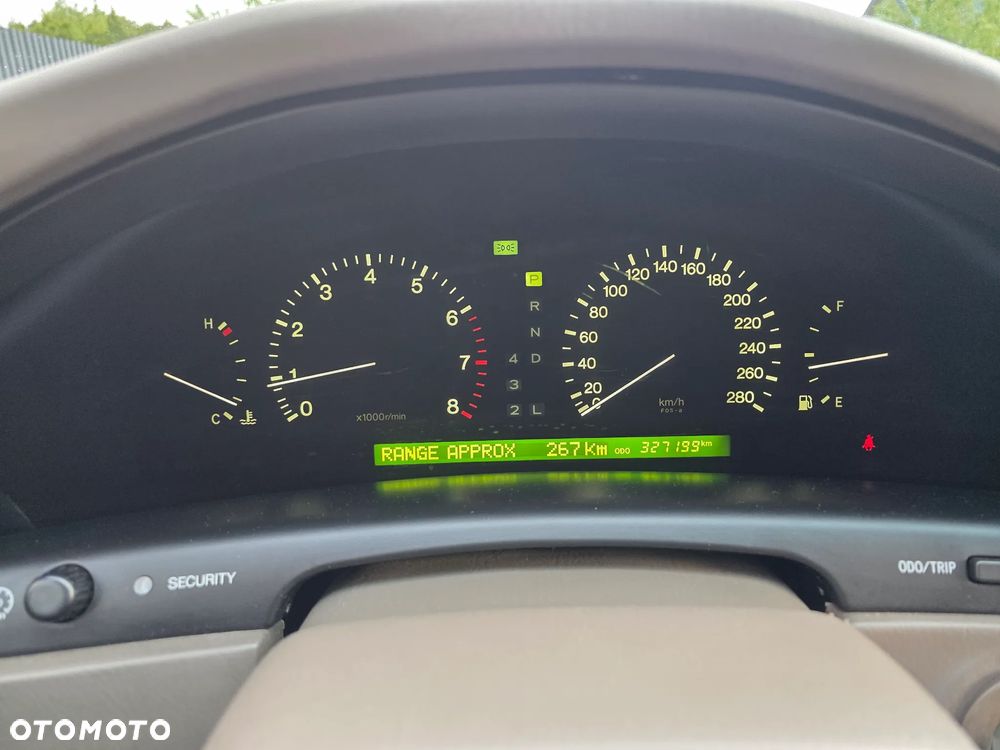 Lexus LS Standard - 11