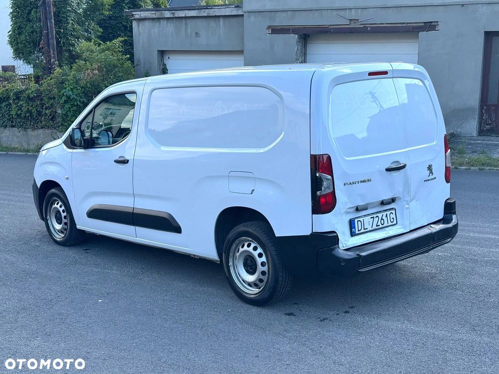 Peugeot Partner - 8