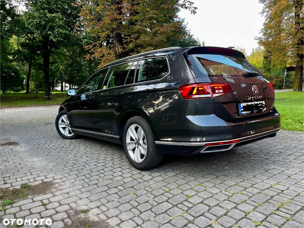 Volkswagen Passat 2.0 TDI 4Mot Elegance DSG - 4
