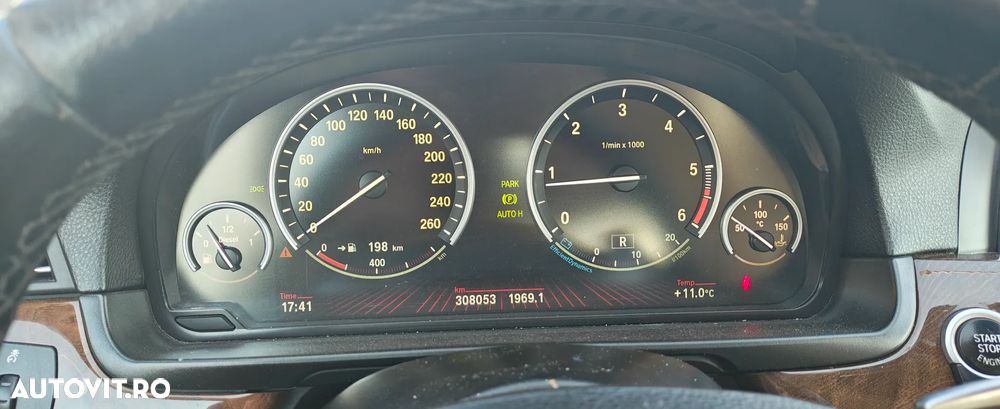BMW Seria 5 525d xDrive Aut. - 13