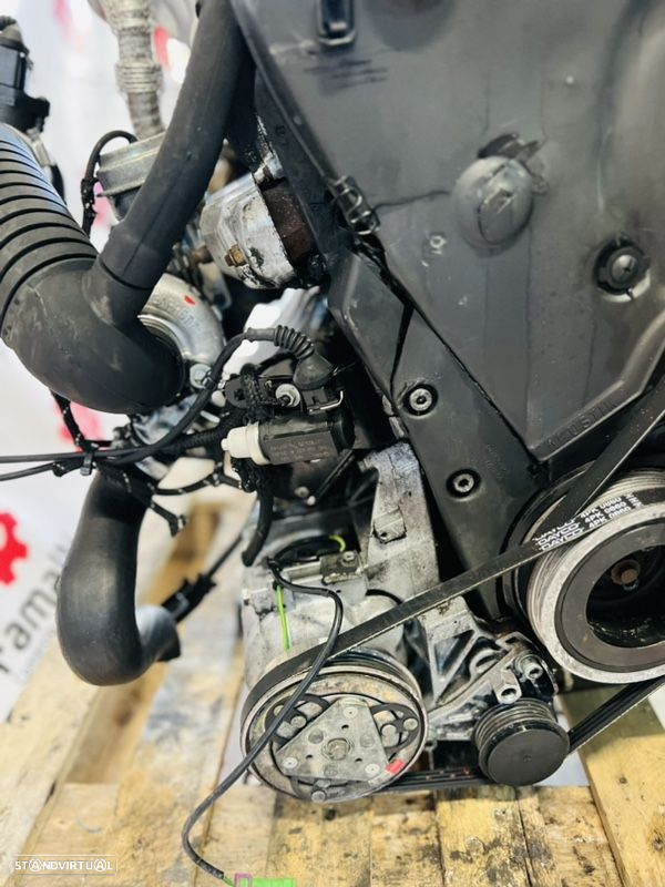 Motor Audi A4 1.9TDi 110cv / AFN (179.788km) - 6