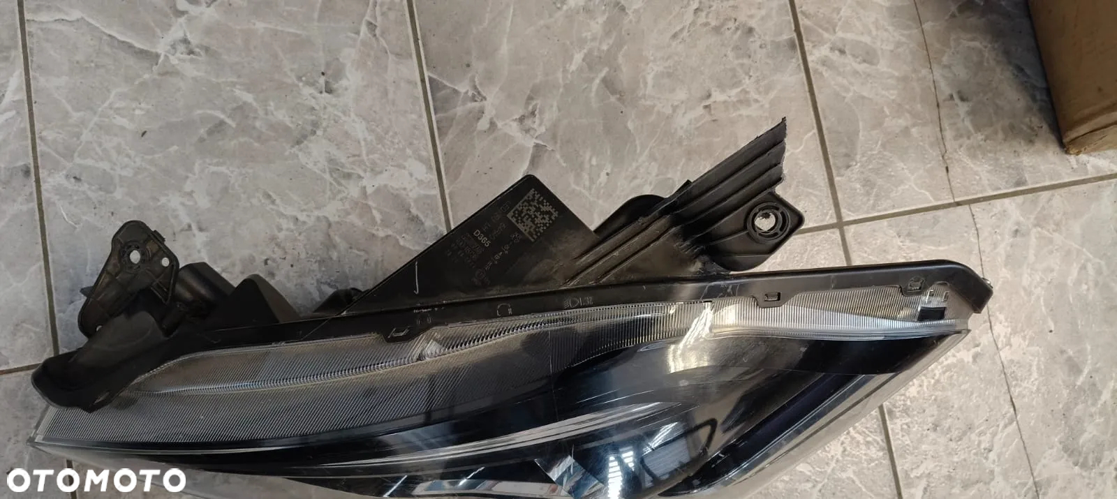 Lampa reflektor prawy przód LED Suzuki SX4 S-Cross Lift 100-18738 - 9