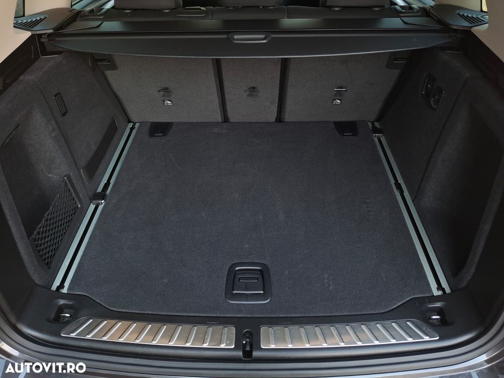BMW X3 xDrive20i AT - 24