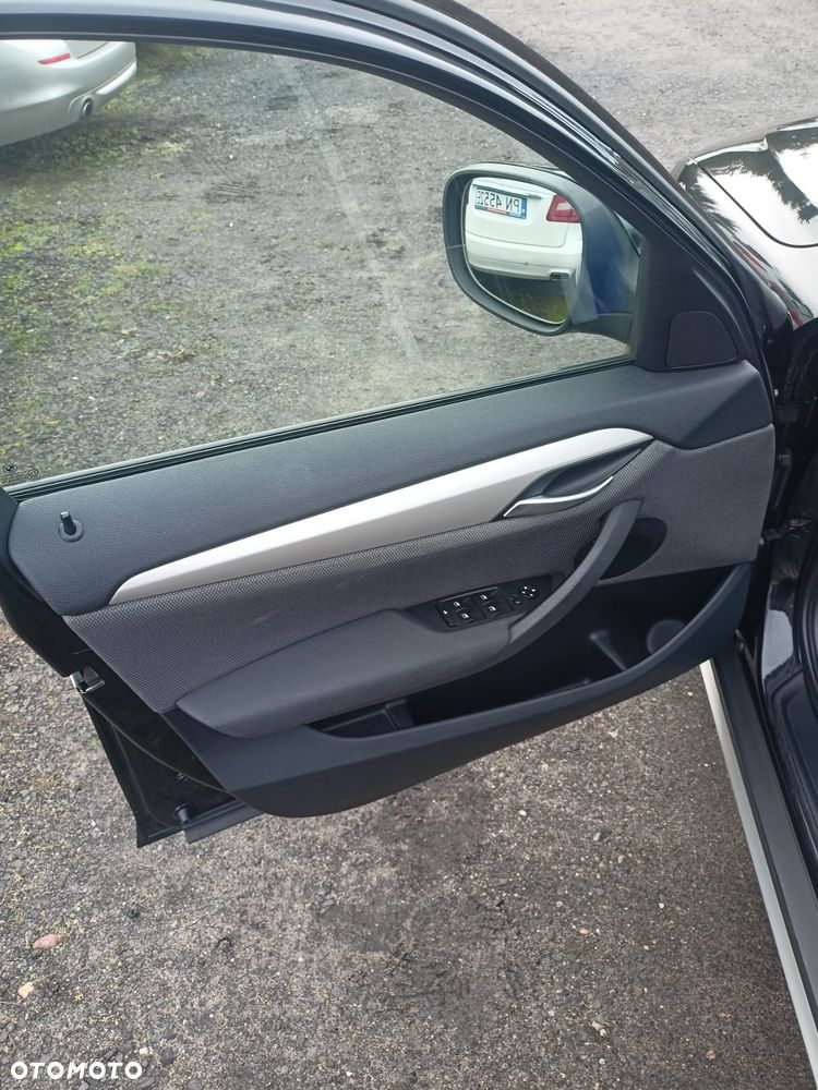 BMW X1 sDrive18i Sport Line - 25