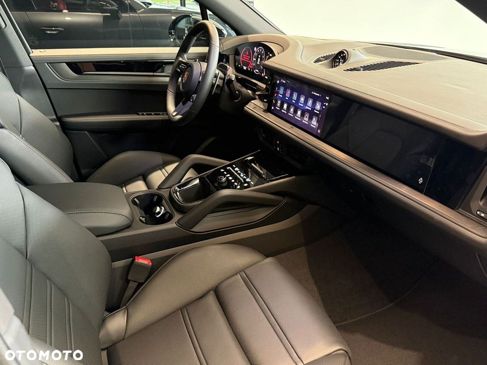Porsche Cayenne - 23