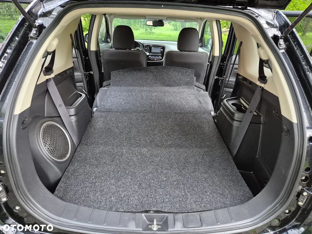 Mitsubishi Outlander 2.0 Intense + 4WD CVT - 6