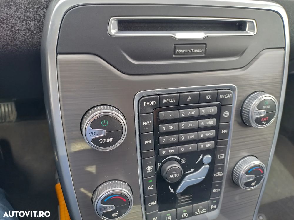 Volvo V70 D4 Geartronic Kinetic - 17