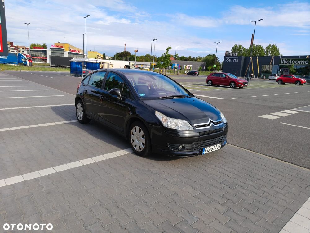 Citroën C4 1.4 16V SX - 8