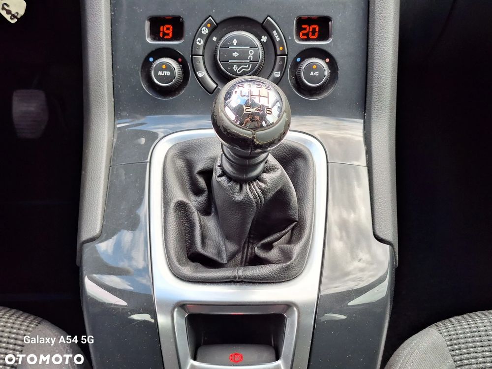 Peugeot 5008 2.0 BlueHDi Active - 28