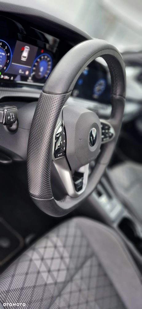 Volkswagen Golf 2.0 TSI OPF DSG R-Line - 20