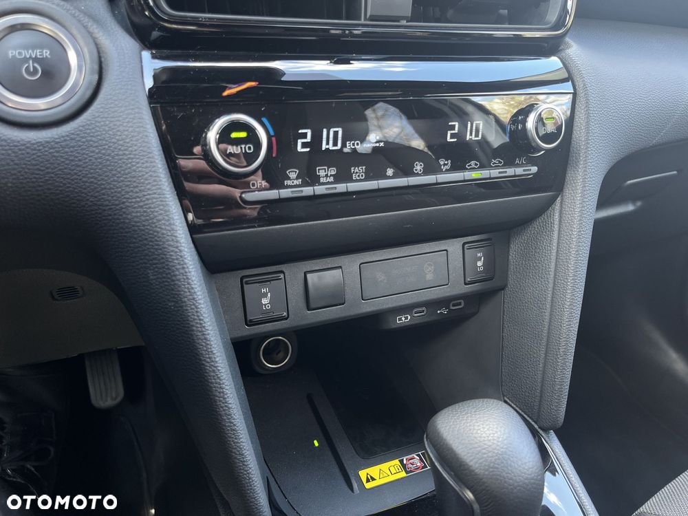 Toyota Yaris Cross Hybrid 1.5 Executive - 13
