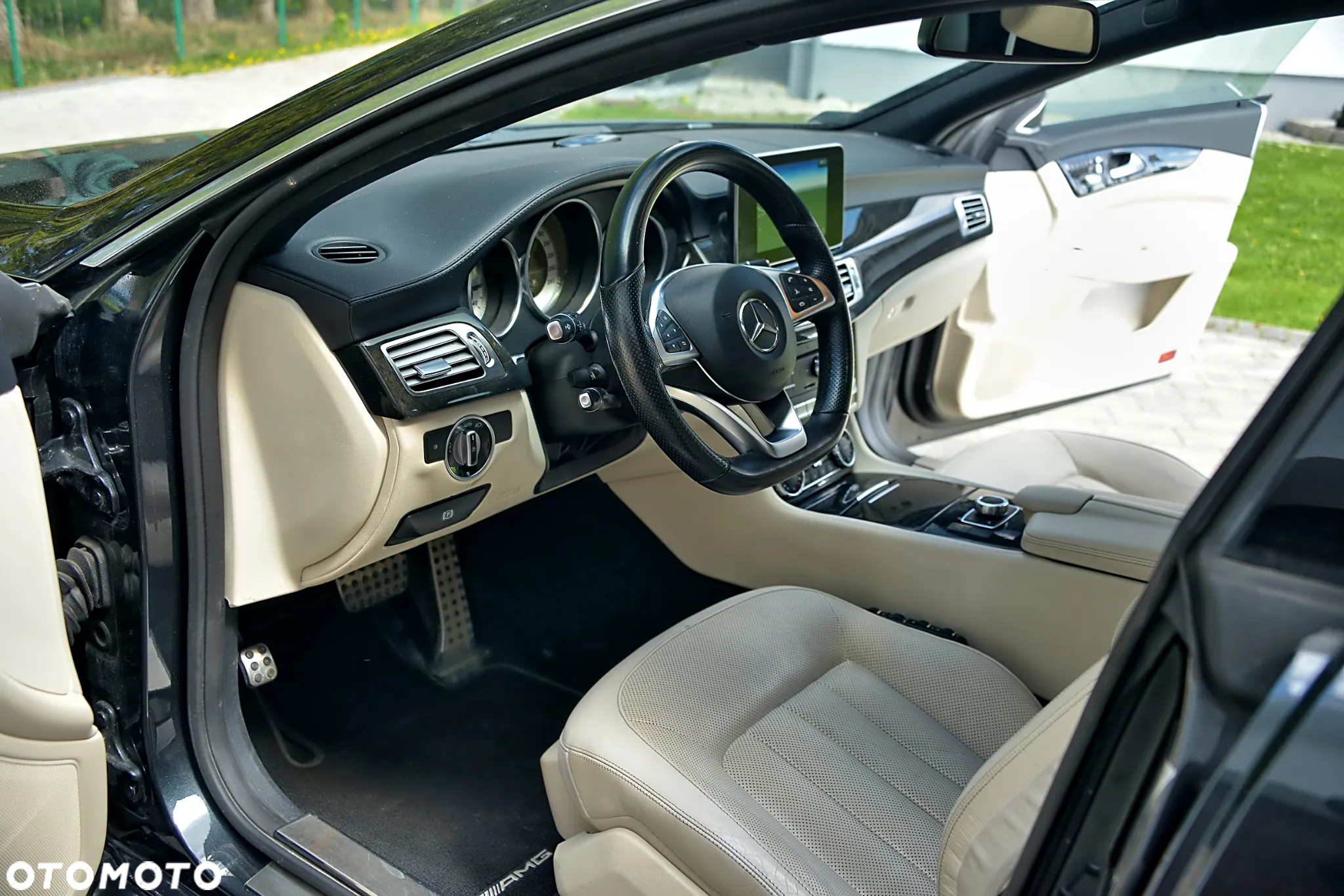 Mercedes-Benz CLS 350 d 4-Matic - 26