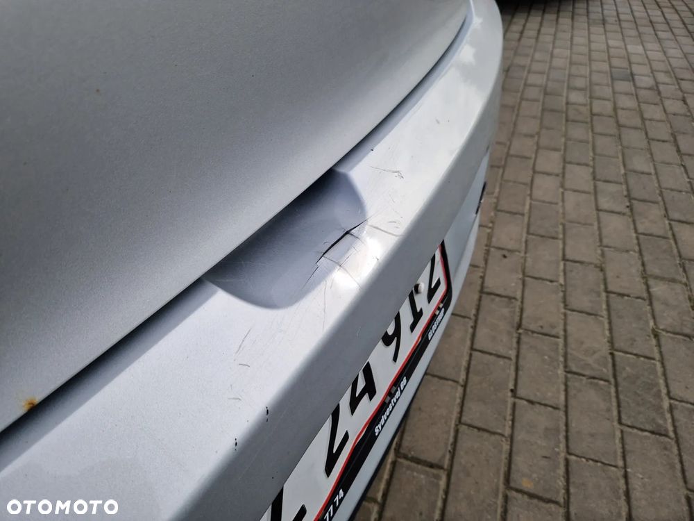 Hyundai i20 - 10
