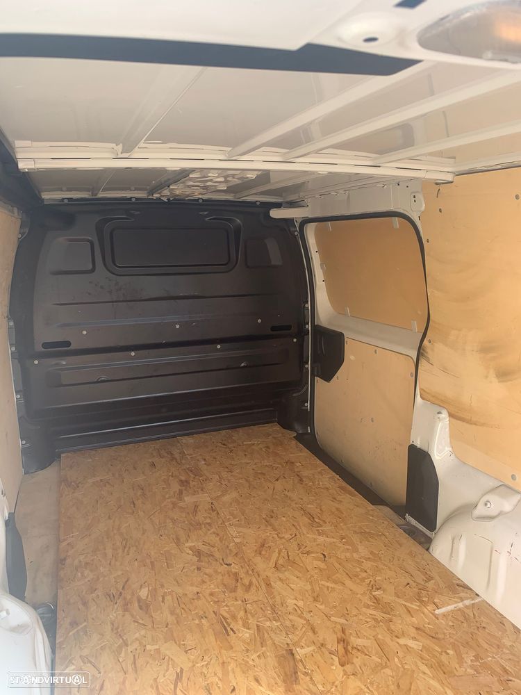 Opel Vivaro - 8