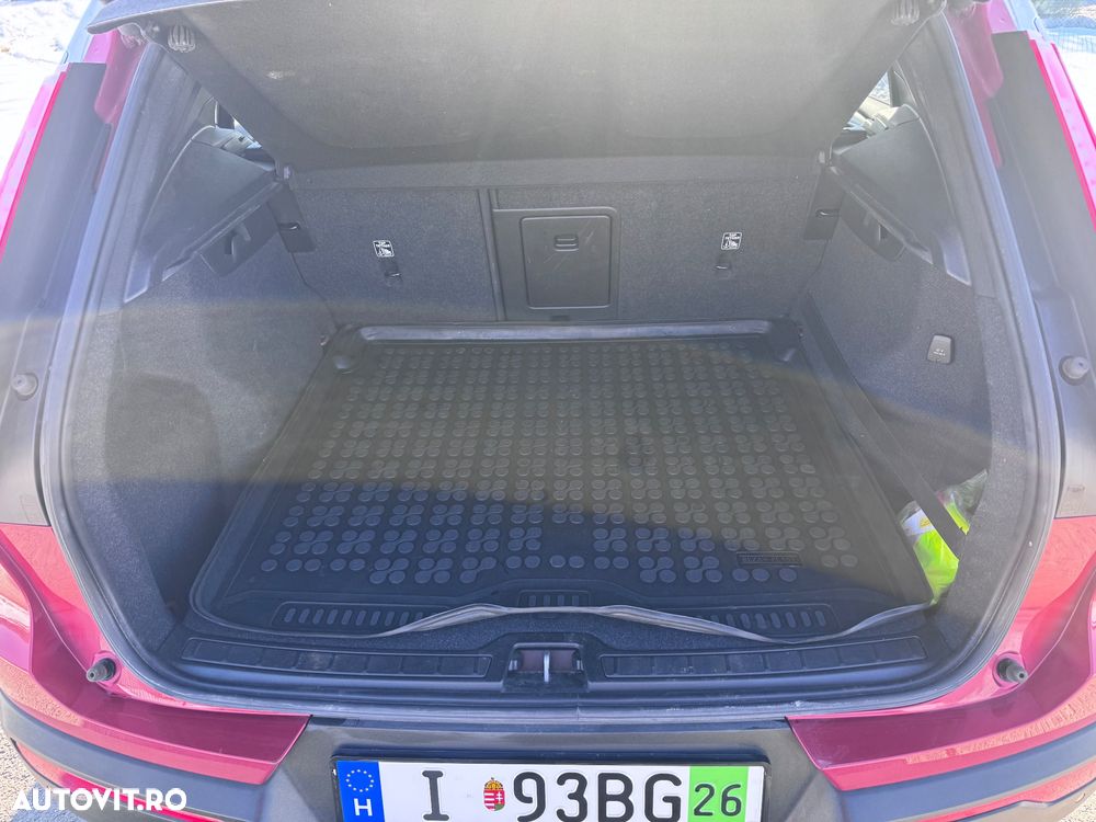 Volvo XC 40 D4 AWD Geartronic Momentum - 10