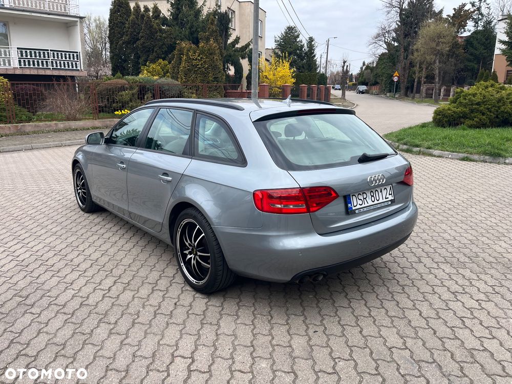 Audi A4 Avant 2.0 TDI - 4