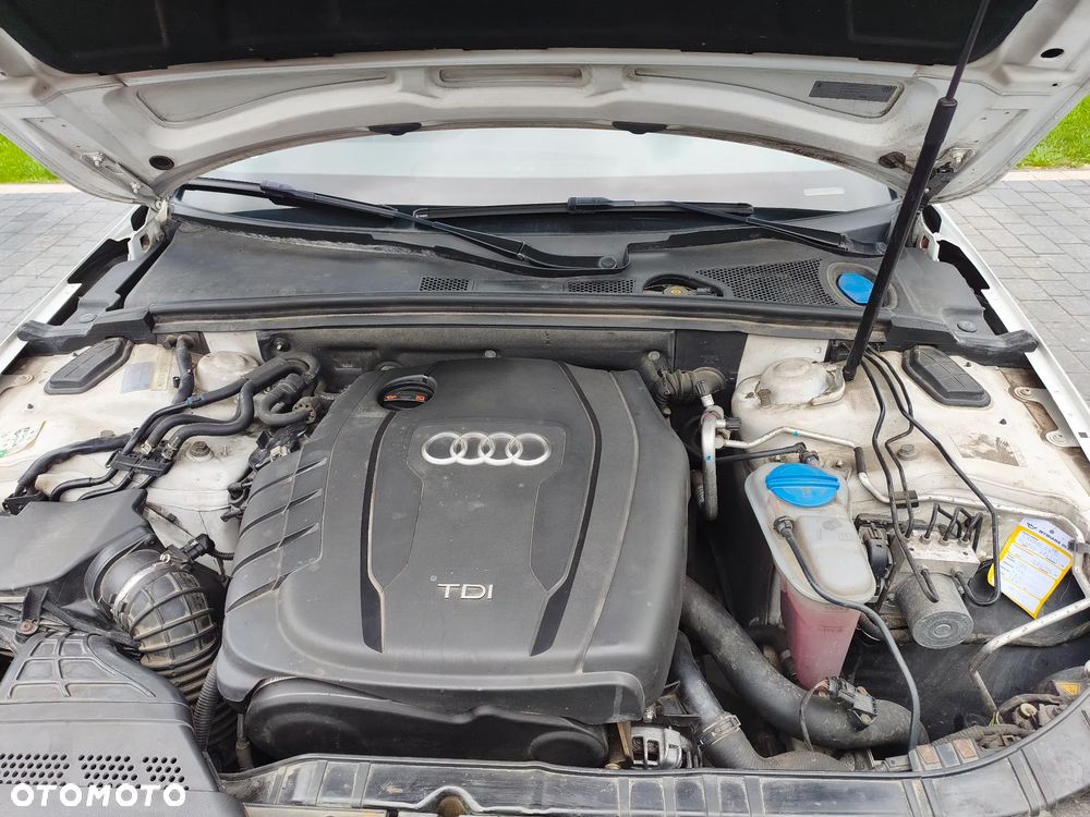 Audi A4 Avant 2.0 TDI - 9