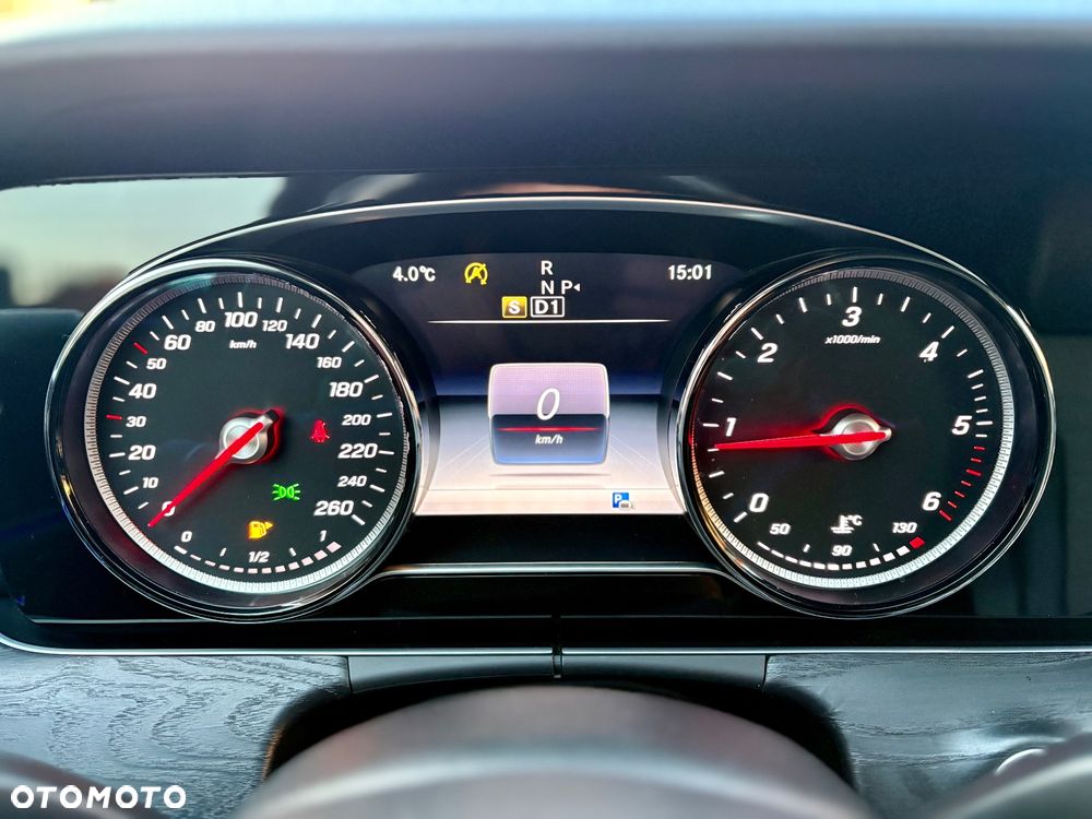 Mercedes-Benz Klasa E 220 d 9G-TRONIC - 16