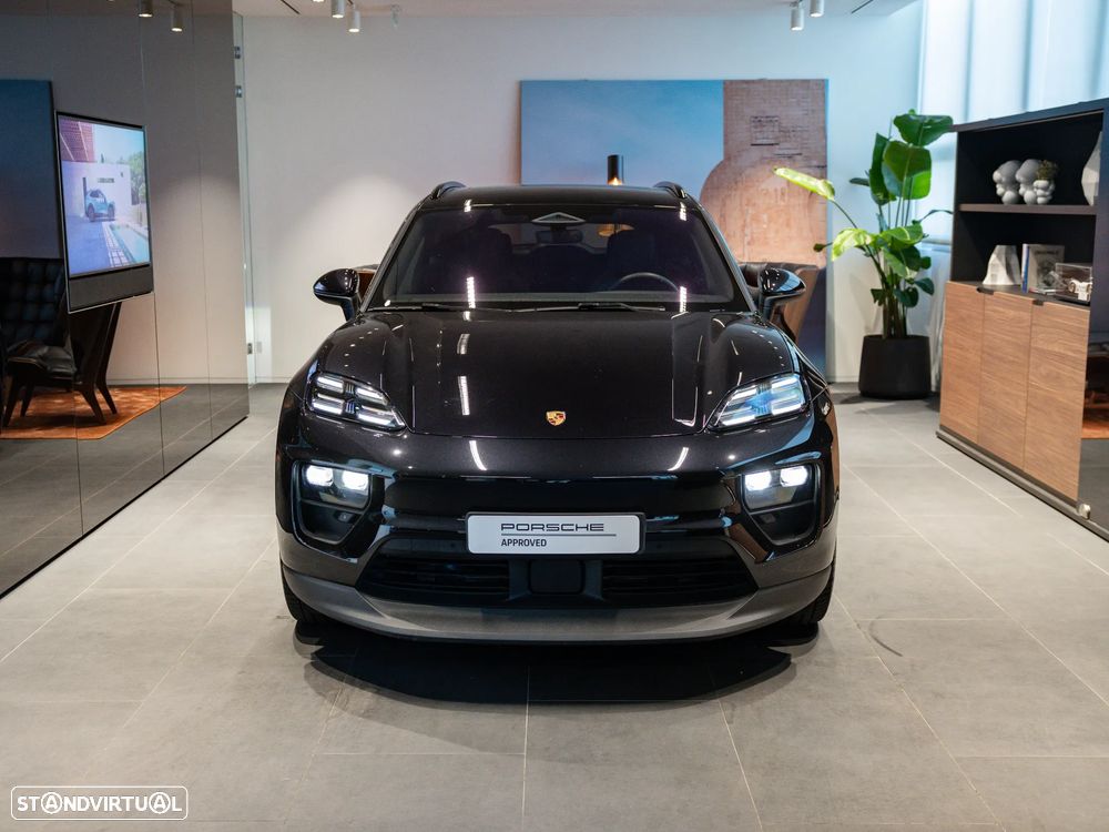 Porsche Macan Electric - 2