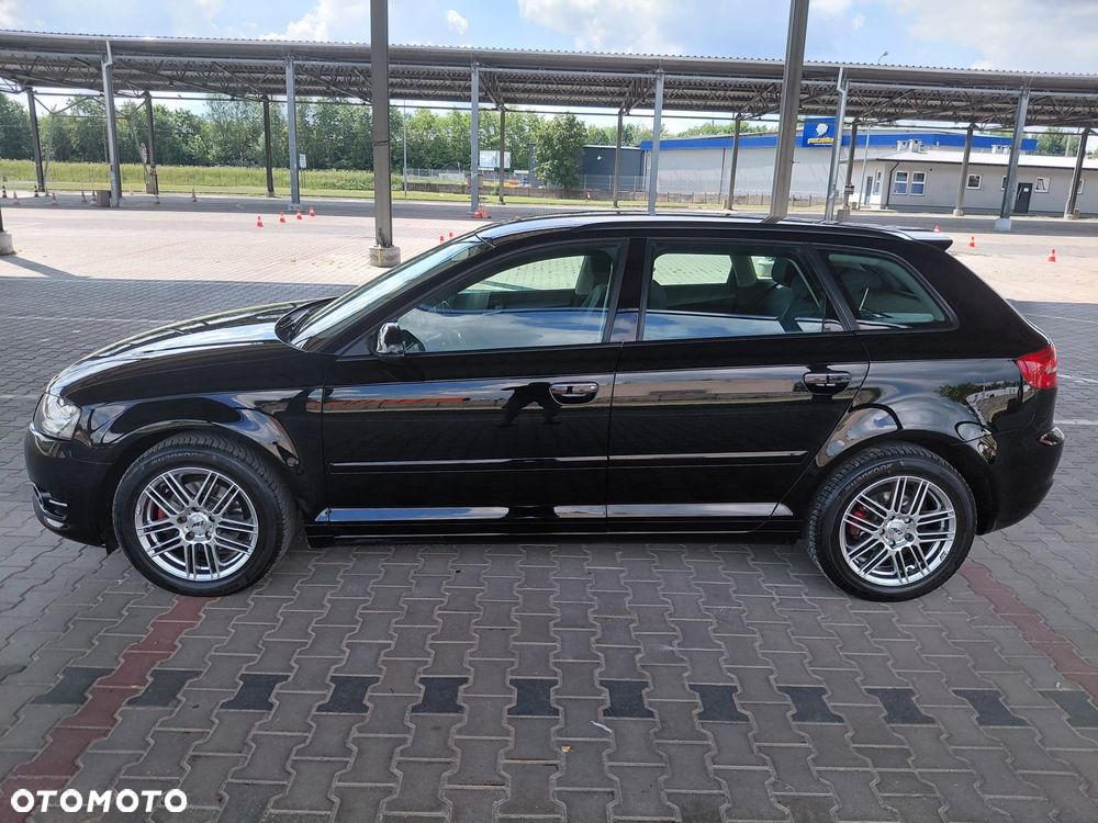 Audi A3 Sportback 1.6 Ambiente - 3