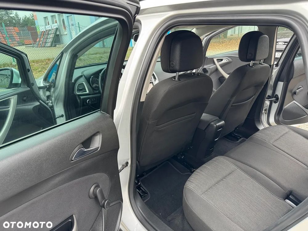 Opel Astra - 18