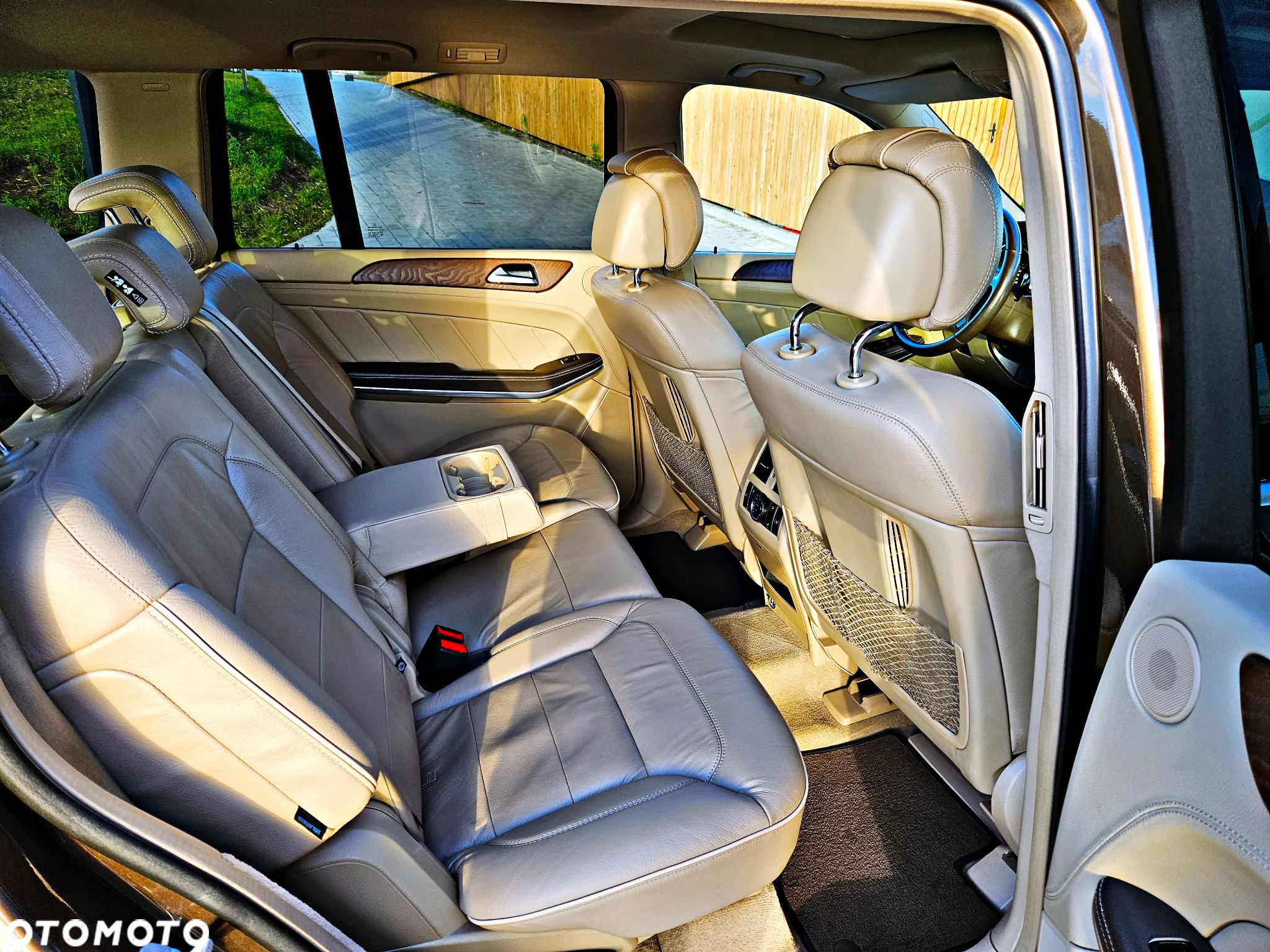 Mercedes-Benz GL 350 BlueTec 4-Matic - 13