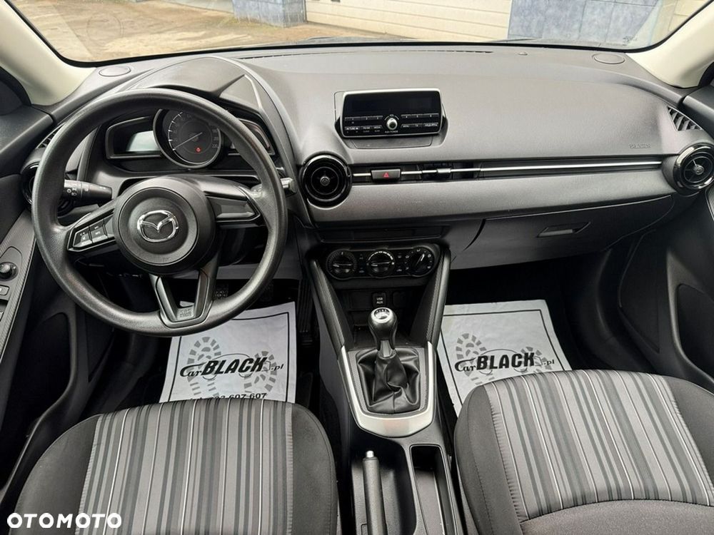 Mazda 2 - 8
