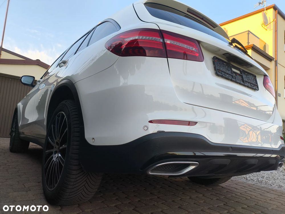 Mercedes-Benz GLC 250 d 4Matic 9G-TRONIC AMG Line - 4
