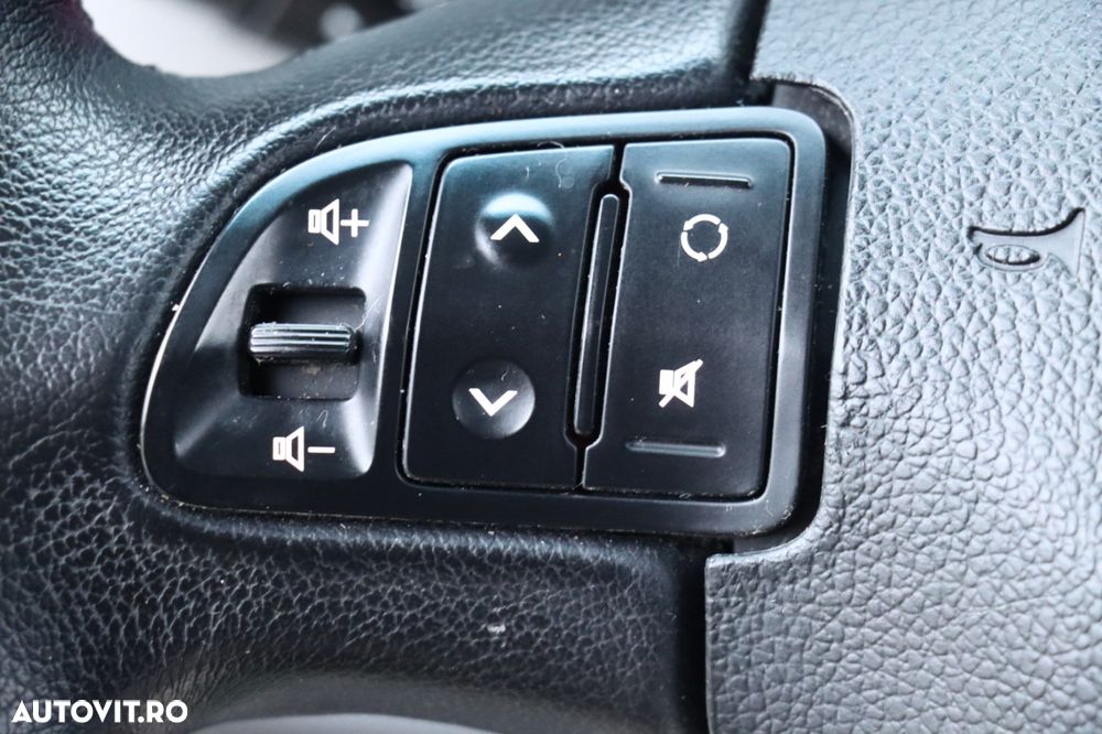 Kia Sportage 1.6 GSL MT 4x2 PREMIUM - 24