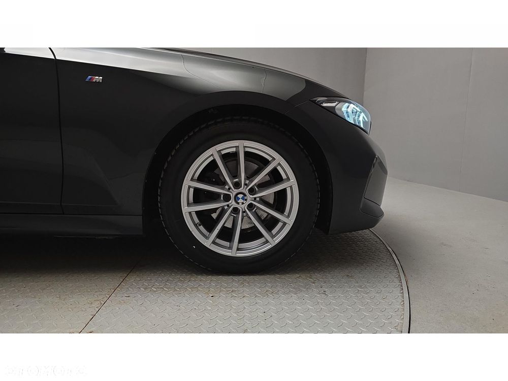 BMW Seria 3 320d xDrive mHEV M Sport - 25