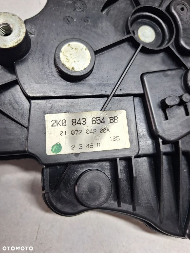 ZAMEK DRZWI PRZESUWNYCH PRAWYCH VW CADDY III 08r 2K0843654BB - 2