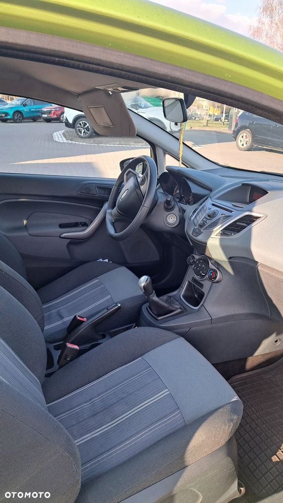 Ford Fiesta 1.25 Ambiente - 6