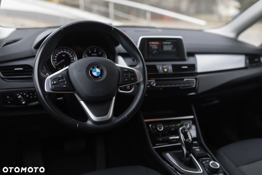 BMW Seria 2 218d Advantage - 14