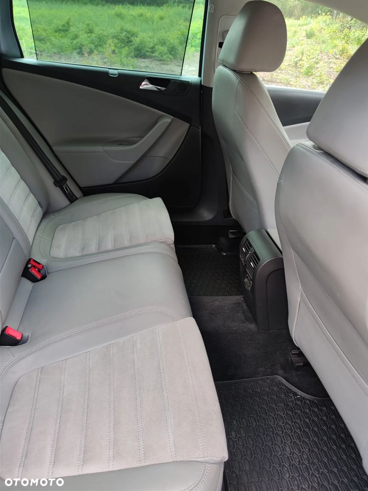 Volkswagen Passat 2.0 TSI Highline - 7