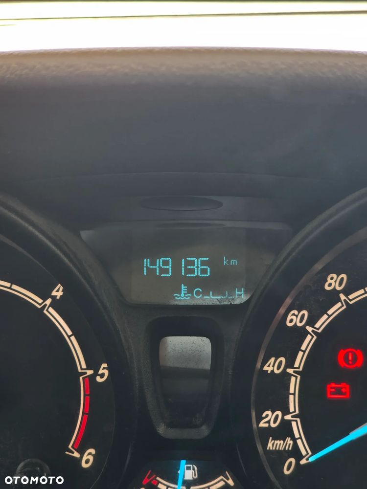 Ford COURIER - 6
