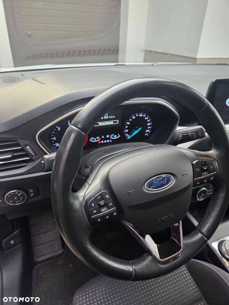 Ford Focus 2.0 EcoBlue Titanium - 13