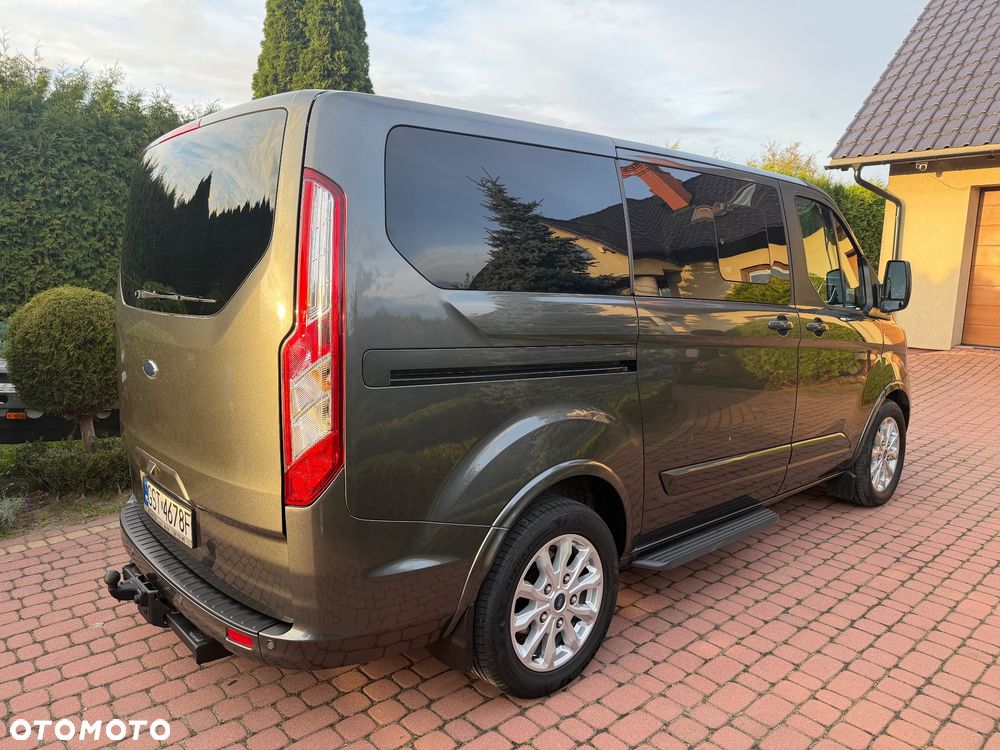 Ford Tourneo Custom 2.0 EcoBlue L1 Titanium - 5