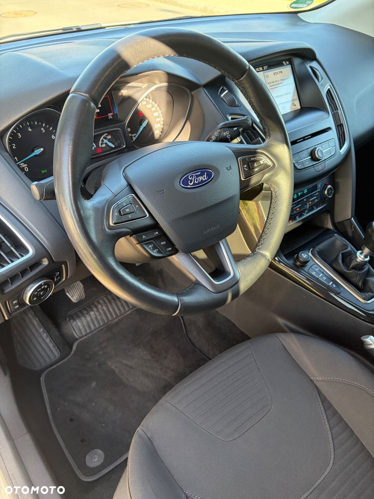 Ford Focus 1.0 EcoBoost Edition Start - 34