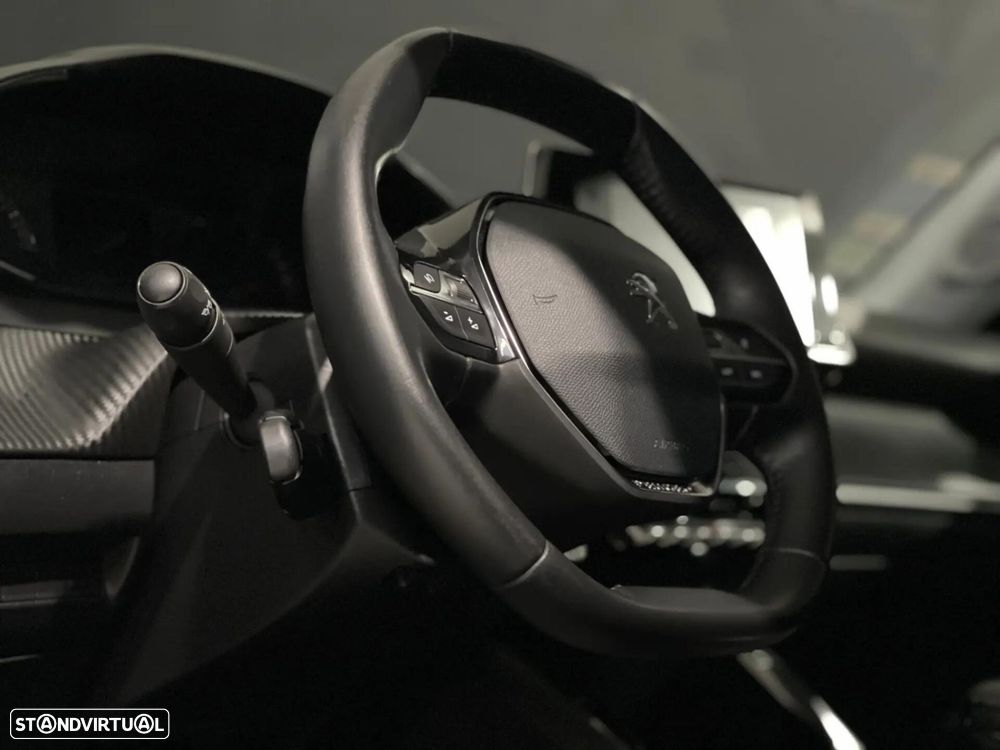 Peugeot 2008 - 6