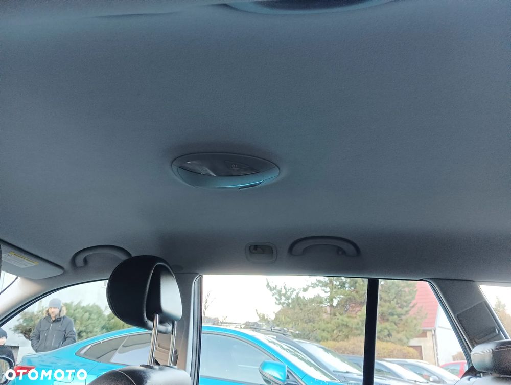 Mercedes-Benz Klasa E - 26