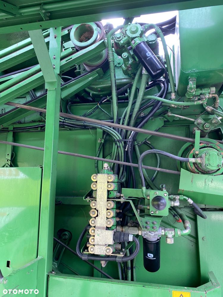 John Deere 2256 - 14